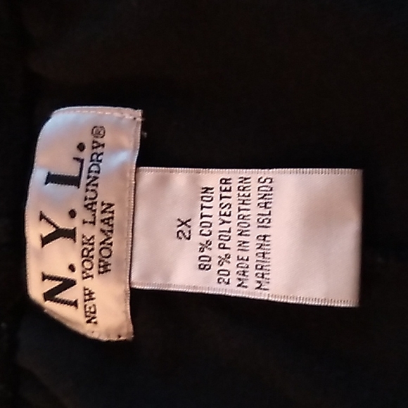 Women's 2X New York Laundry black velour pants with the look of velvet! - Picture 2 of 2